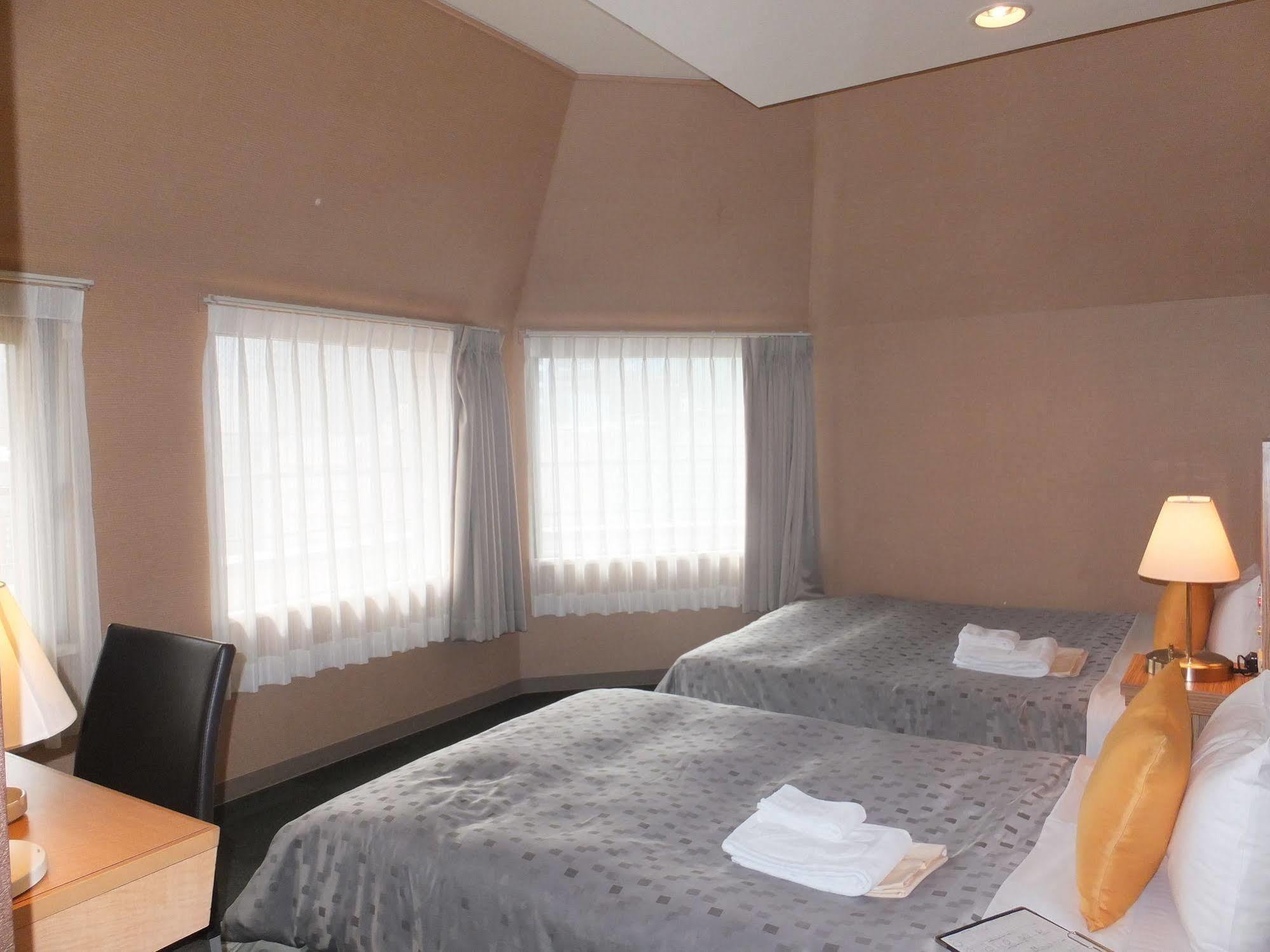 Hotel 1-2-3 Kōbe Extérieur photo