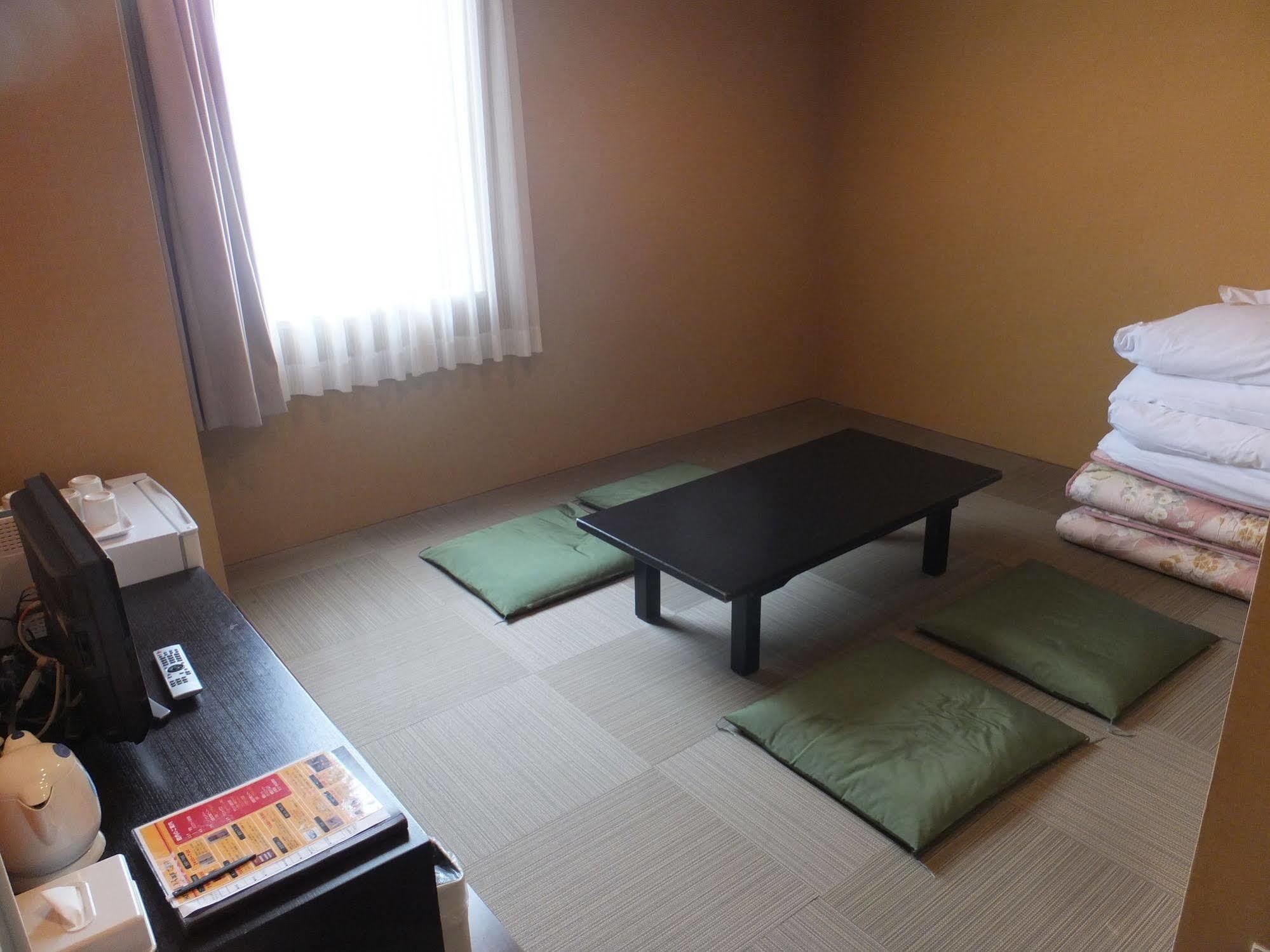 Hotel 1-2-3 Kōbe Extérieur photo